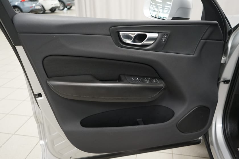 Bild 4 av Volvo XC60 Recharge T6 Inscription Expression | BLIS | Drag |