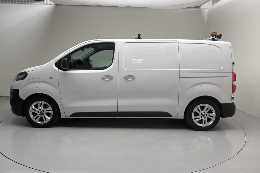 Bild 2 av Opel Vivaro-e Skåpbil E-Vivaro 75kWh (136hk) L2 Verkstadsinredning