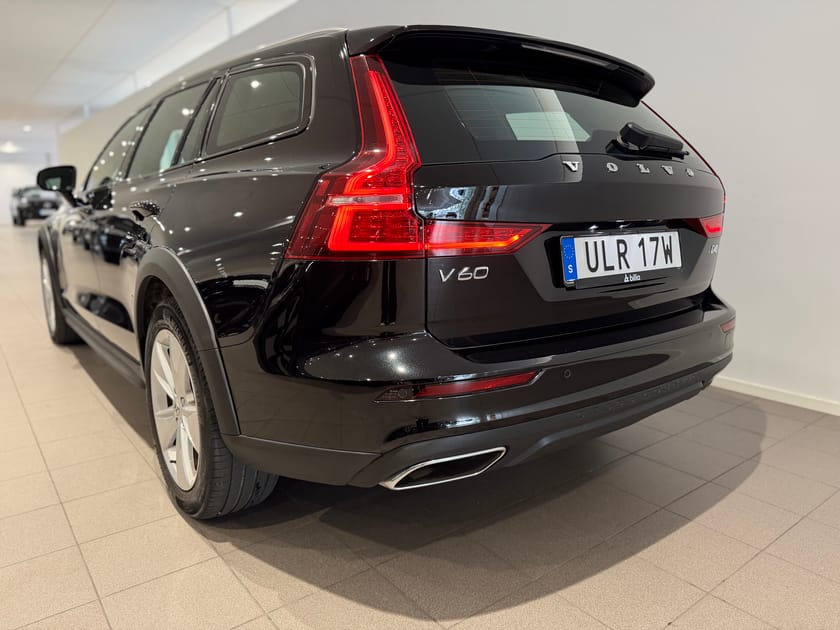 Bild 5 av Volvo V60 Cross Country D4 AWD Advanced Edt / Dragkrok / Backkamera / Sensorer fram & bak / 10 000kr tillbehör /