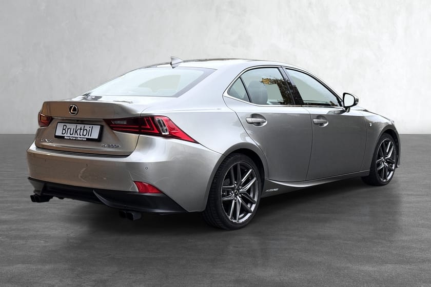 Bilde 5 av Lexus IS 300h