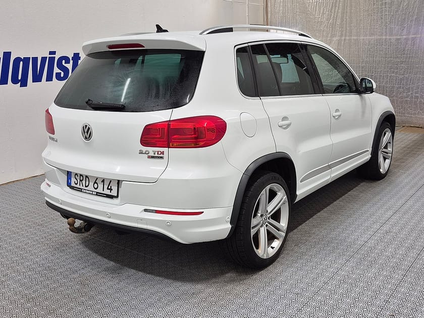 Bild 4 av Volkswagen Tiguan 4MOTION R-LINE TDI 184HK 4x4 Panorama läder