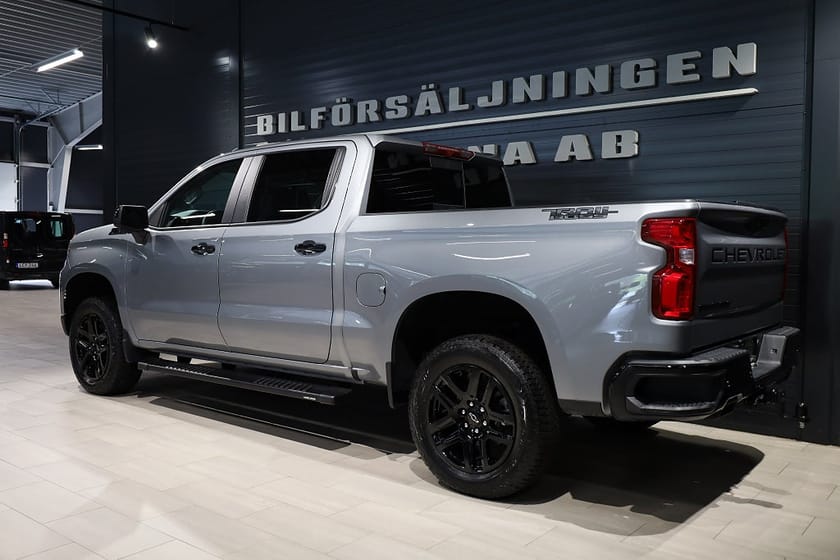 Bild 4 av Chevrolet Silverado 1500 Crew Cab Trail Boss 3.0 Duramax Diesel 309hk *LÅG SKATT*