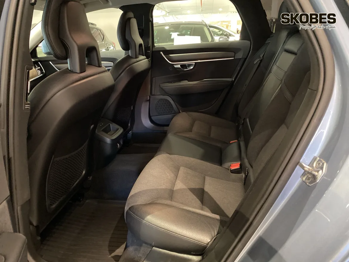 Volvo V90 Cross Country