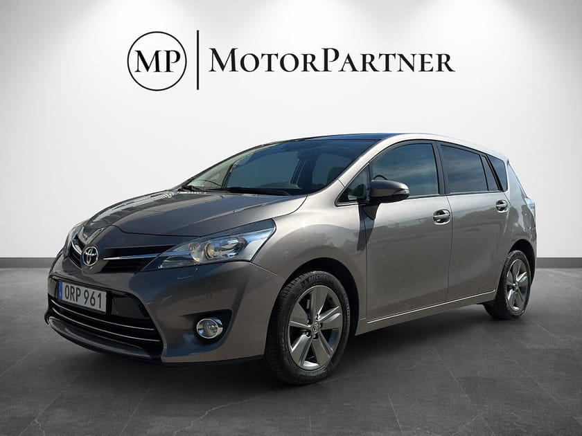 Bild 3 av Toyota Verso 1.8 S Edition 50 Automat Pano 7 sits Kamera