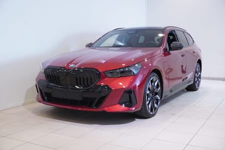 BMW 550e xDrive Touring