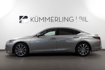 Lexus ES 300h 2.5 E-CVT 218hk Glastak/Elstolar/Navi/Läder
