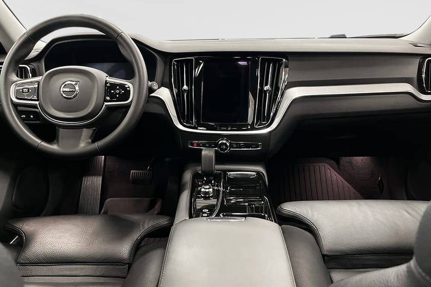 Bild 5 av Volvo V60 T6 Plus Dark Edition