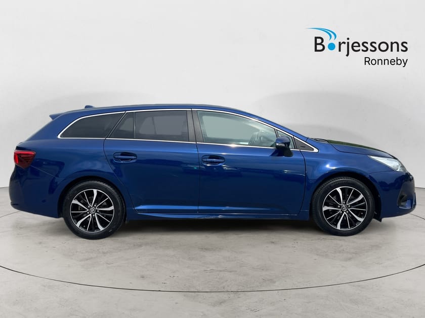Bild 2 av Toyota Avensis Kombi 1.8 Valvematic Multidrive S, 147hk