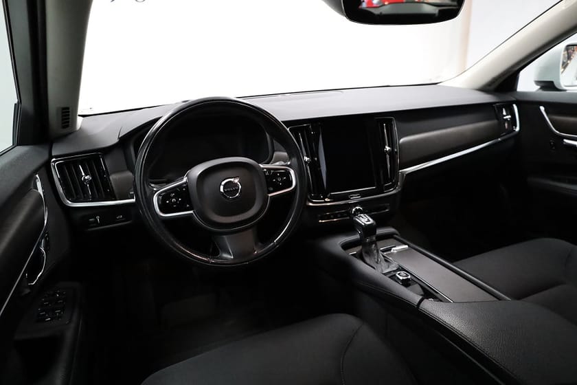 Bild 3 av Volvo V90 Cross Country D4 AWD Automat Momentum 4x4 190hk / Drag / Kamrem Bytt.