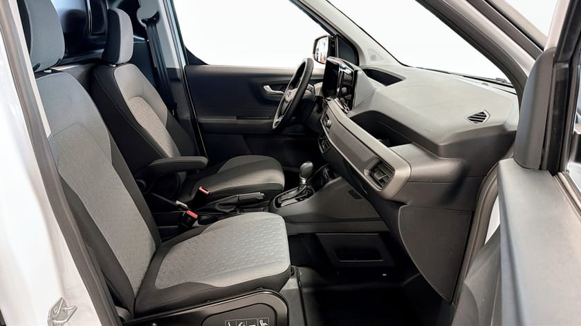 Bild 3 av Ford Transit Courier LIMITED SKÅP 125 A FWD