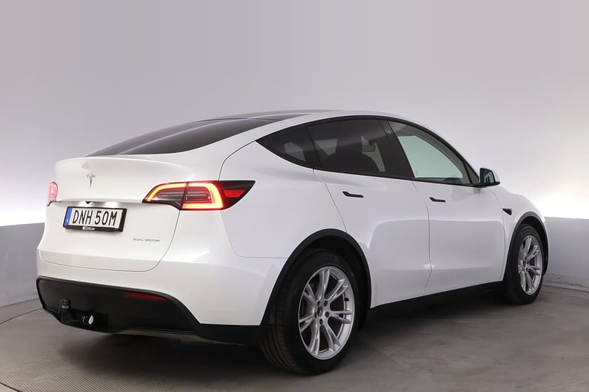 Bild 5 av Tesla Model Y Long Range AWD Autopilot Panorama Drag V-hjul