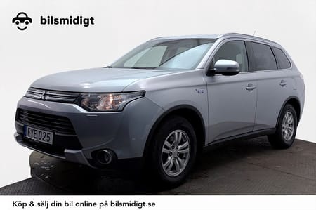 Mitsubishi Outlander PHEV 4WD Business Drag Kamera Delläder MOMS 203hk