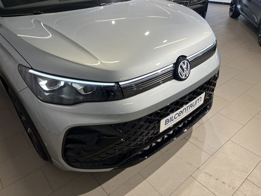 Bild 3 av Volkswagen Tiguan eHybrid R-Line 272HK DRAG BLACK STYLE SWE Edition
