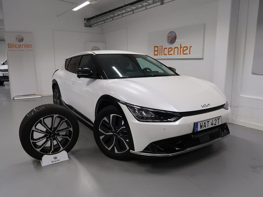 Bild 1 av Kia EV6 77.4 kWh PLUS V-Däck ingår Drag-360°-Navi-Elstol-Keyles