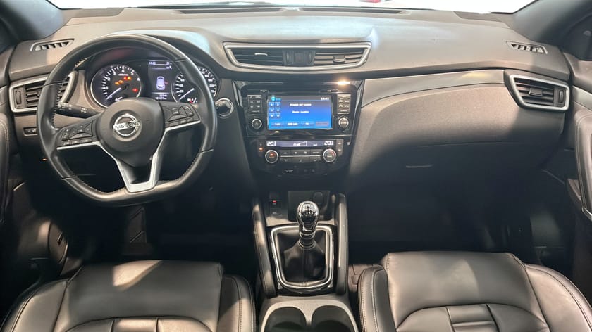 Bild 4 av Nissan Qashqai DIG-T 115 TEKNA+ Plus BOSE-ljud