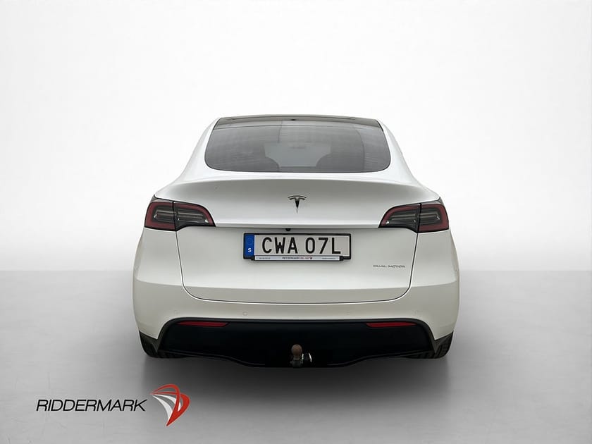 Bild 5 av Tesla Model Y Long Range AWD SV-Såld Dragkrok AP Pano 360°