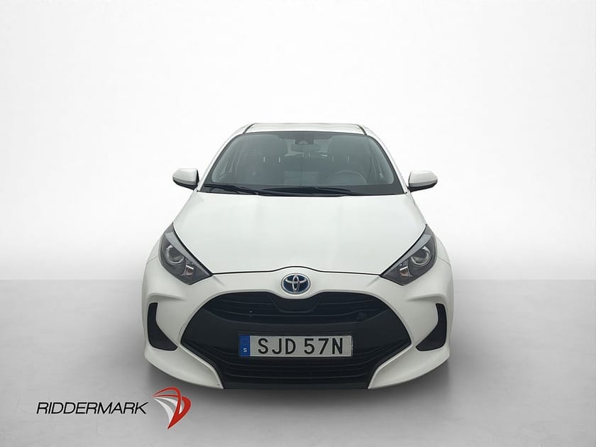 Bild 2 av Toyota Yaris Hybrid Active Backkamera 360:- skatt Bluetooth