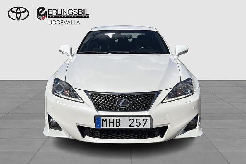 Bild 5 av Lexus IS 220d F-SPORT / 1-ÄGARE / FULLSERVAD / V-HJUL