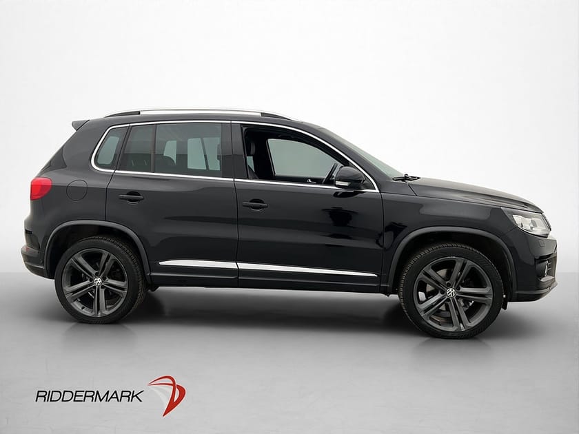 Bild 4 av Volkswagen Tiguan 2.0 TDI 4M R-Line Pano Värmare Drag Skinn