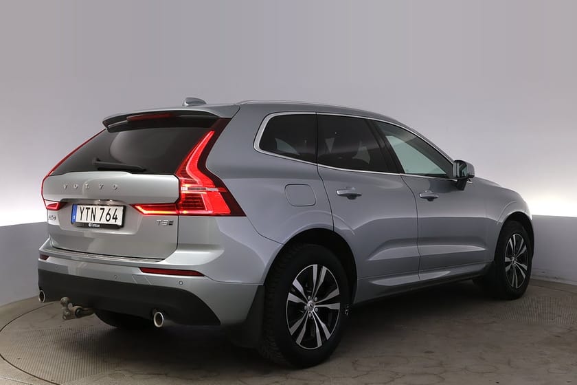 Bild 5 av Volvo XC60 Recharge T8 AWD Momentum Drag Pano Kamera Läder