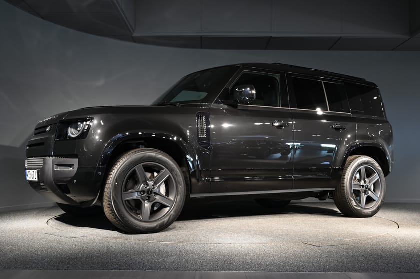 Bild 2 av Land Rover Defender P300e PHEV X-Dynamic SE *Direktleverans*
