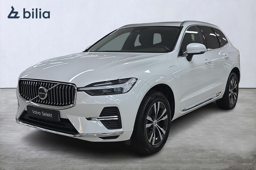 Bild 2 av Volvo XC60 Recharge T6 Core Edition /Panorama/Kamera/Keyless