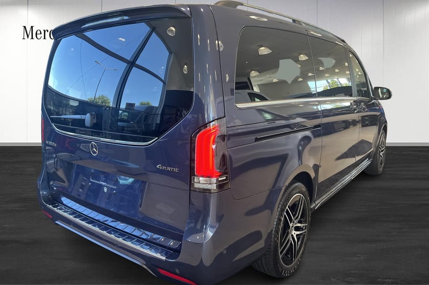Bild 4 av Mercedes-Benz V 300d 4MATIC 3.2t 300 D LÅNG AVANTGARDE |AMG LINE|4X4|DRAG|BURMESTER