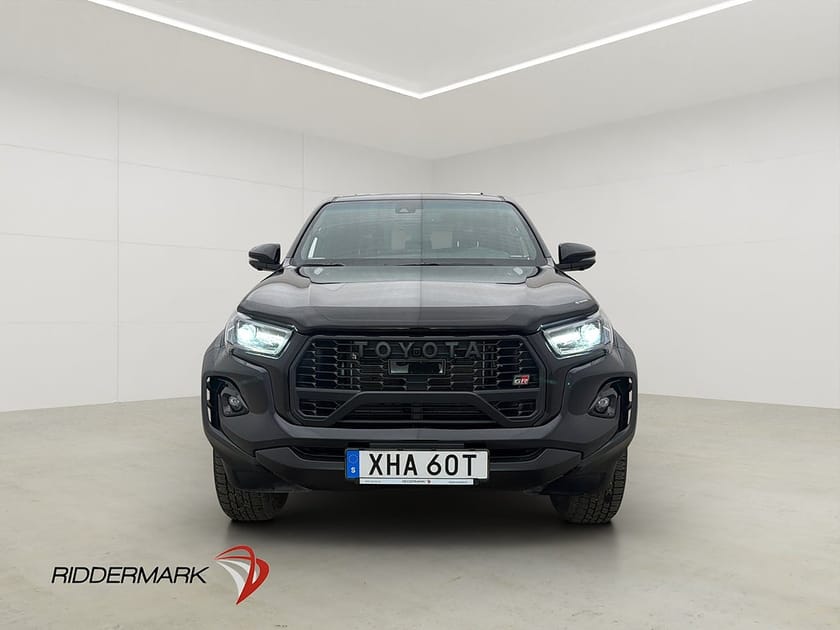 Bild 5 av Toyota Hilux Dubbelhytt GR-Sport 2 2.8 AWD Drag Diff JBL 360° Kåpa Moms