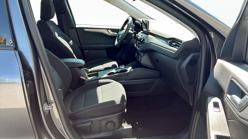 Bild 3 av Ford Kuga Plug-In Hybrid TITANIUM 2.5 FWD 225HK CVT
