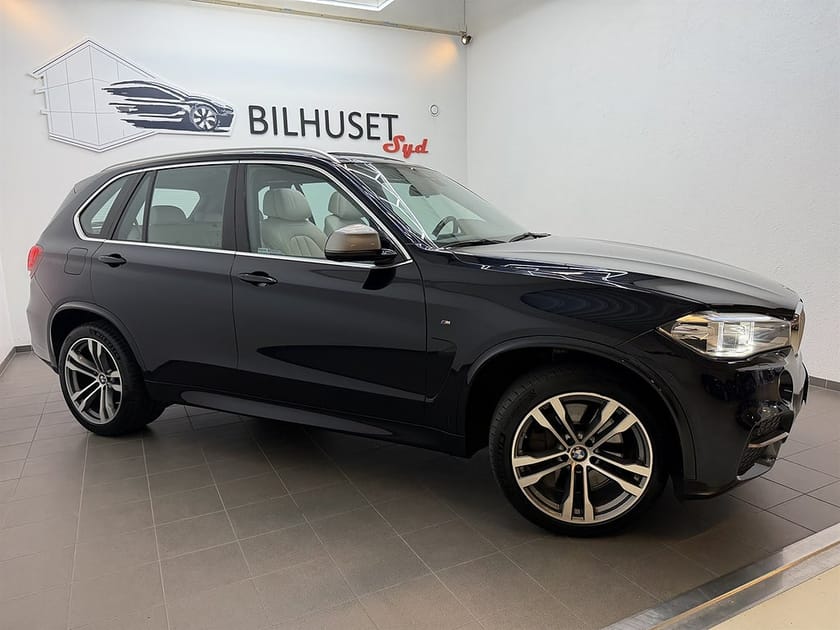 Bild 2 av BMW X5 M50d 381hk M Sport Pano SE SPEC!
