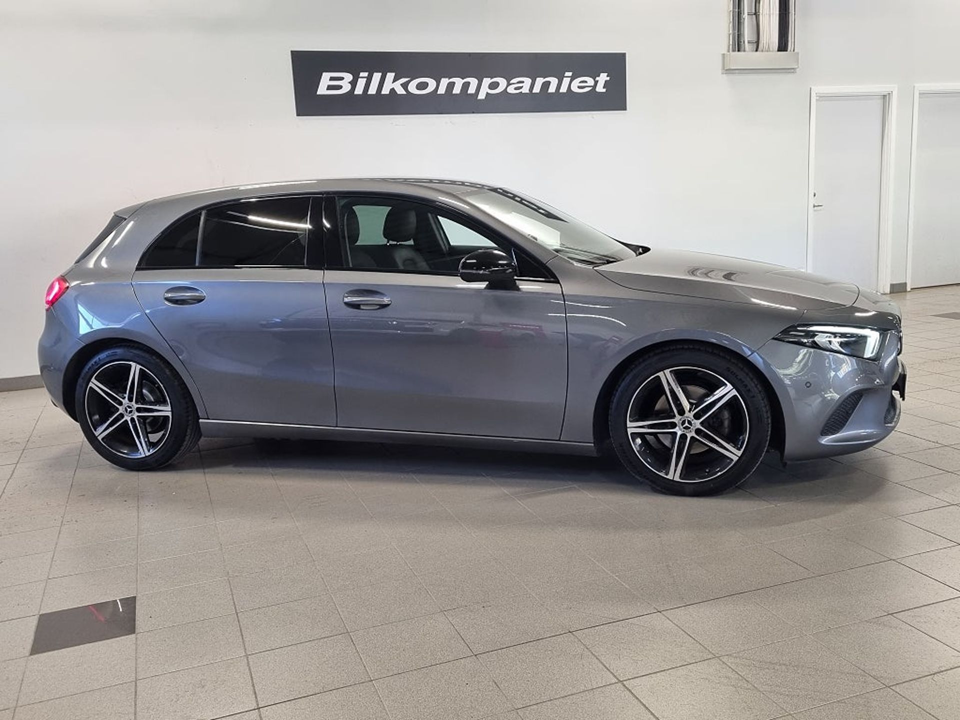 Mercedes-Benz A 2021, bild 2/10