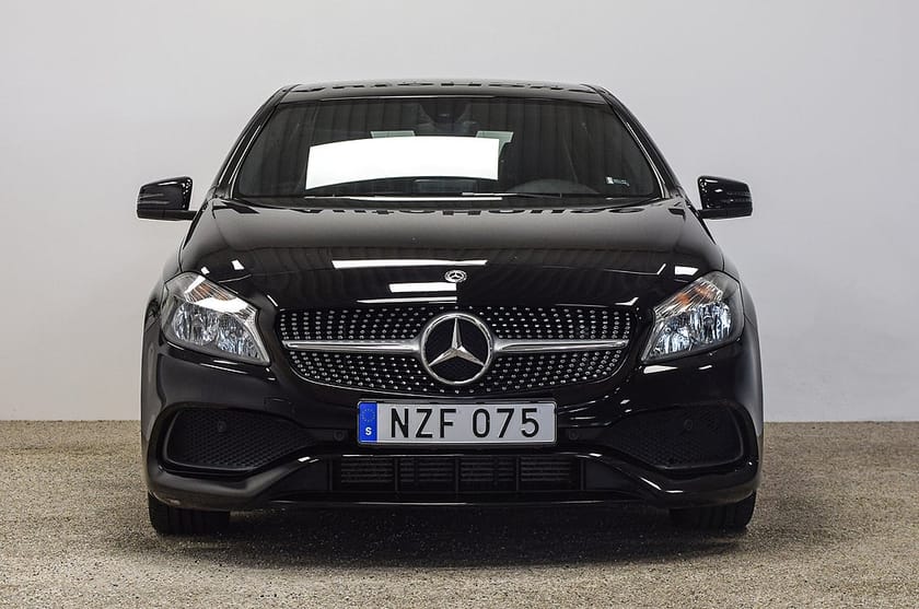 Bild 4 av Mercedes-Benz A 180 AMG Style Backkamera CarPlay Garanti