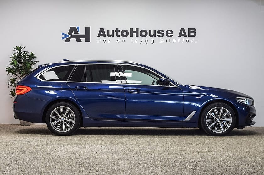 Bild 3 av BMW 520d xDrive Touring Sport Line Värmare Drag CarPlay Garanti