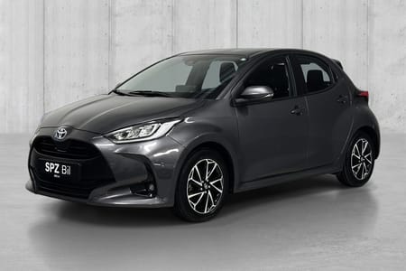 Toyota Yaris Hybrid Active Tech | Norsk | Keyless | Komplett hefte