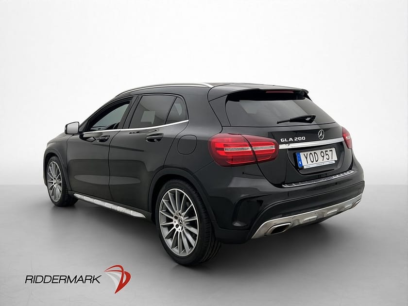 Bild 5 av Mercedes-Benz GLA 200 7G-DCT 156hk AMG Line Pano Kamera