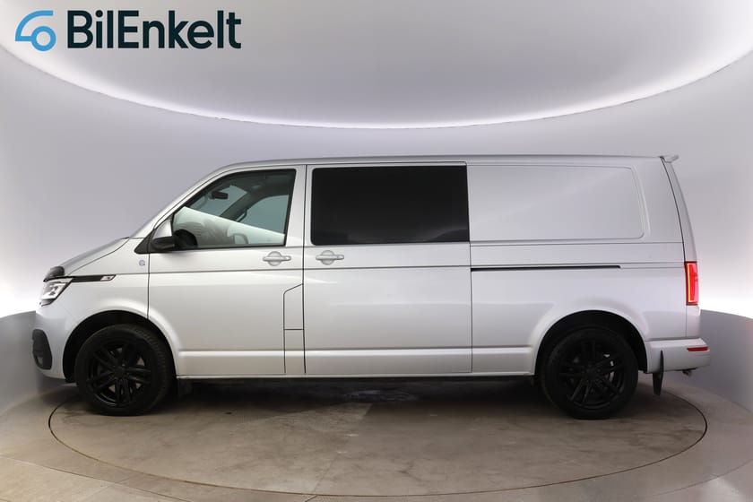 Bild 5 av Volkswagen Transporter Kombi 200 TDI 4M DSG Cockpit Drag