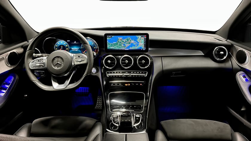 Bild 4 av Mercedes-Benz C 220 T d KOMBI AMG Line Drag Adaptiv Backkamera