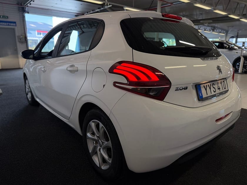 Bild 5 av Peugeot 208 1.5 BlueHDi 102hk | M&K-Värmare | GPS | Carplay | Vhjul