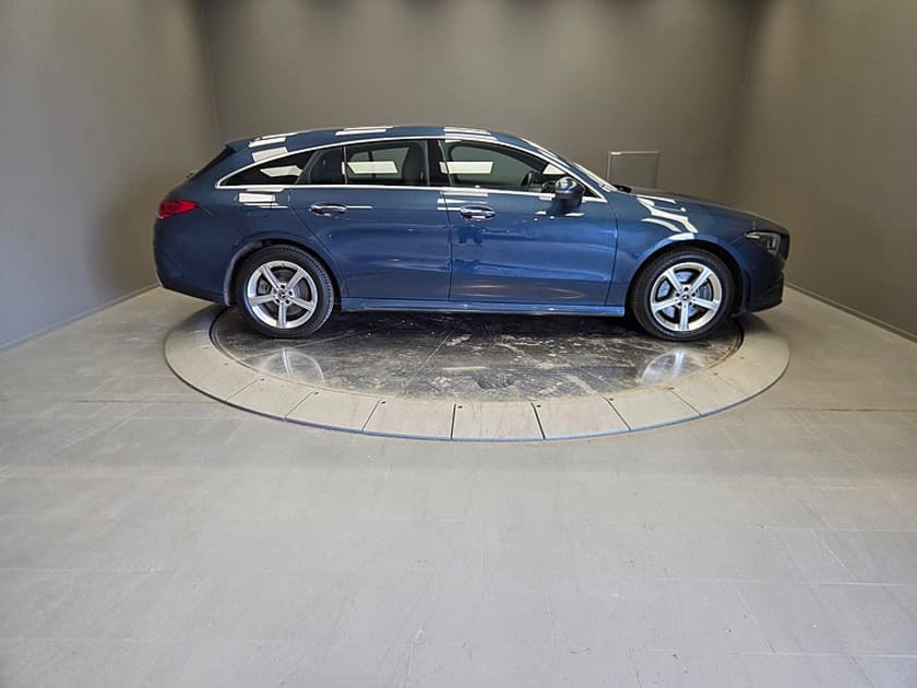 Bild 5 av Mercedes-Benz CLA 250 e Shooting Brake AMG Line Drag Panorama