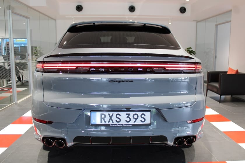 Bild 4 av Porsche Cayenne E-Hybrid Coupé BLACK EDITI