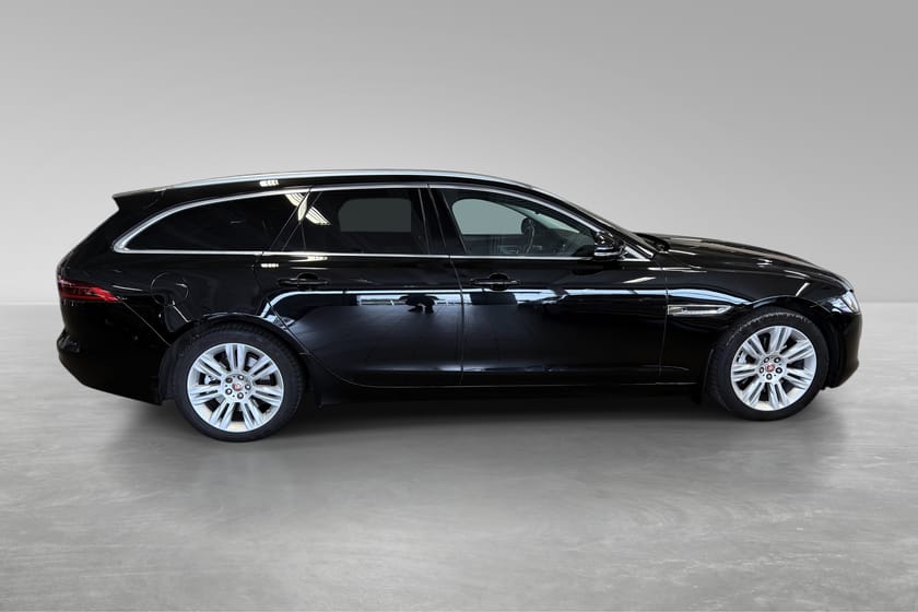 Bilde 4 av Jaguar XF 20d Sportbrake AWD AWD/ Outlet/ Cruse/ H.feste/ Panorama/ R.kam/ +++
