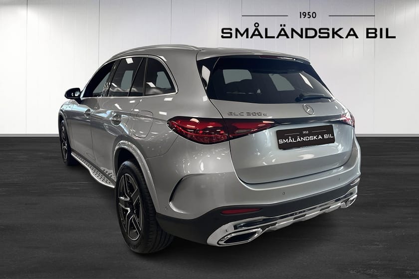 Bild 3 av Mercedes-Benz GLC 300 e 4MATIC 9G-Tronic AMG Line Pano Dragkrok