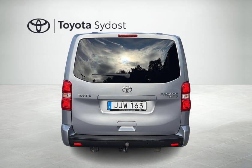 Bild 5 av Toyota Proace Verso 2.0 9-sits Automat, Farthållare, Drag, 180 hk