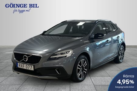 Volvo V40 Cross Country T3 Adv Edition/ Navigation/ led-strålkastare/ Parksensor Fram o Bak/ Värmare