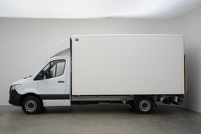 Bild 2 av Mercedes-Benz Sprinter 315 CDI RWD Chassi / 150hk / Volymskåp / Moms