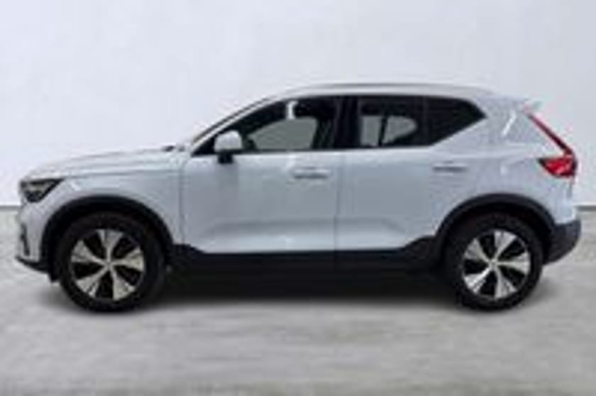 Bild 2 av Volvo XC40 B4 FWD Bensin Core