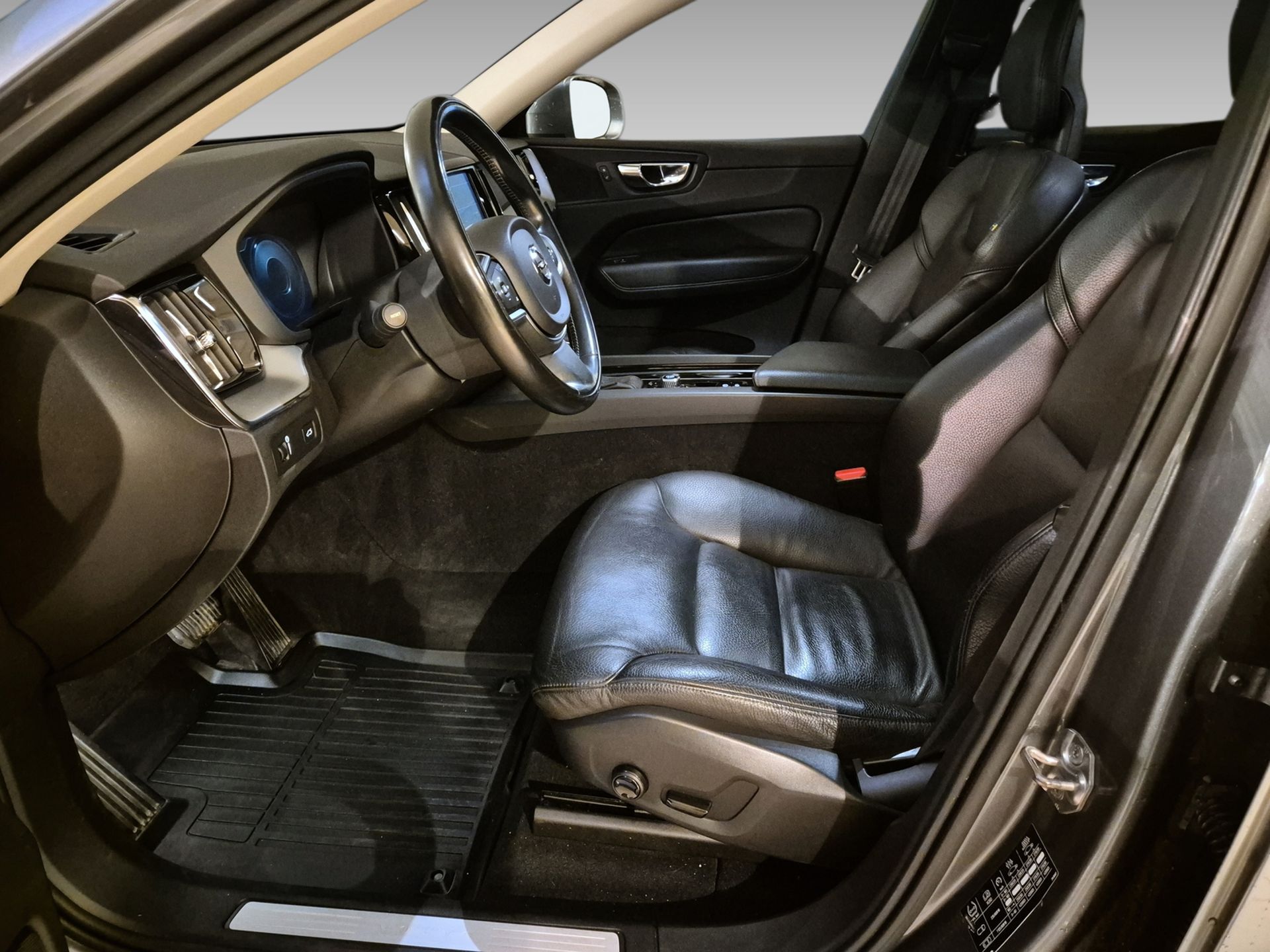 Volvo XC60 2018, bild 7/10