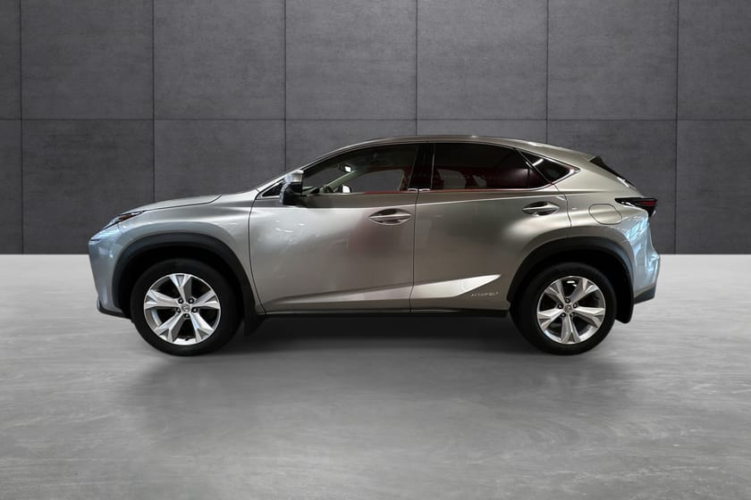 Bilde 2 av Lexus NX 300h AWD 2.5 Hybrid Automat (E-CVT) 4WD Luxury