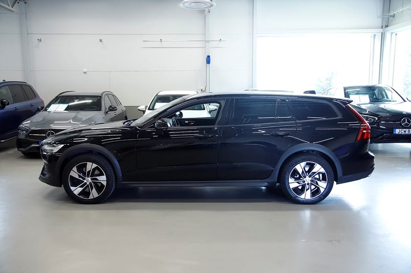 Bild 3 av Volvo V60 Cross Country D4 AWD Geartronic, 190hk, 2019