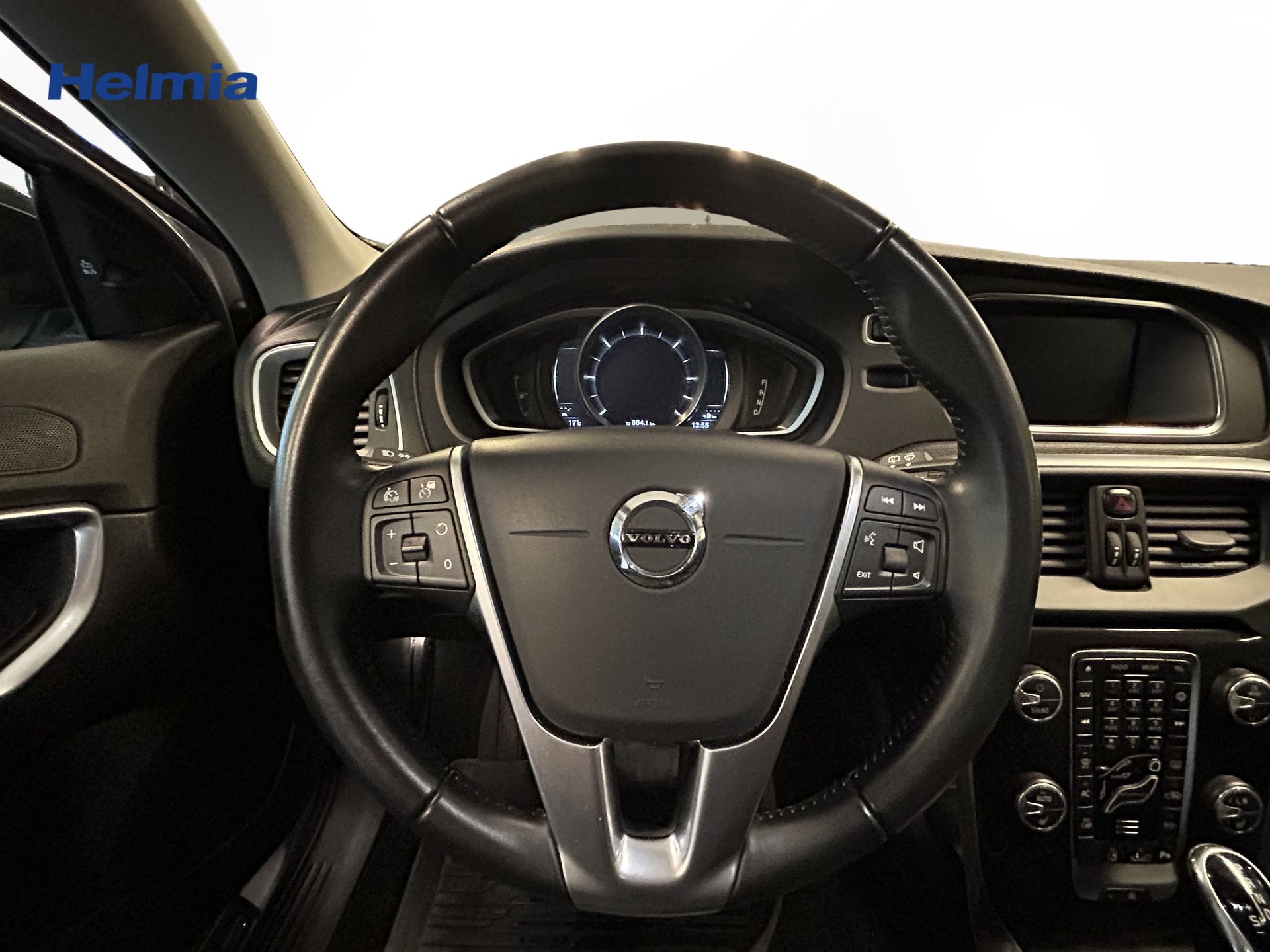Volvo V40 Cross Country D3 Pro Edition 2019, photo 7/10
